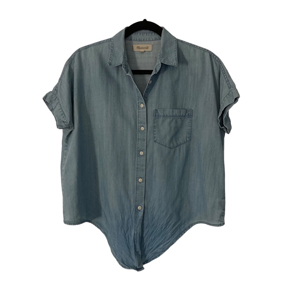 Madewell Chambray Tie Front Buttoned Up Short Sleeve Shirt
